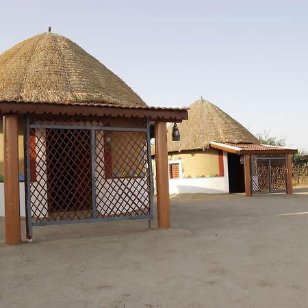 Rann Visamo Resort Bherandiala ภายนอก รูปภาพ
