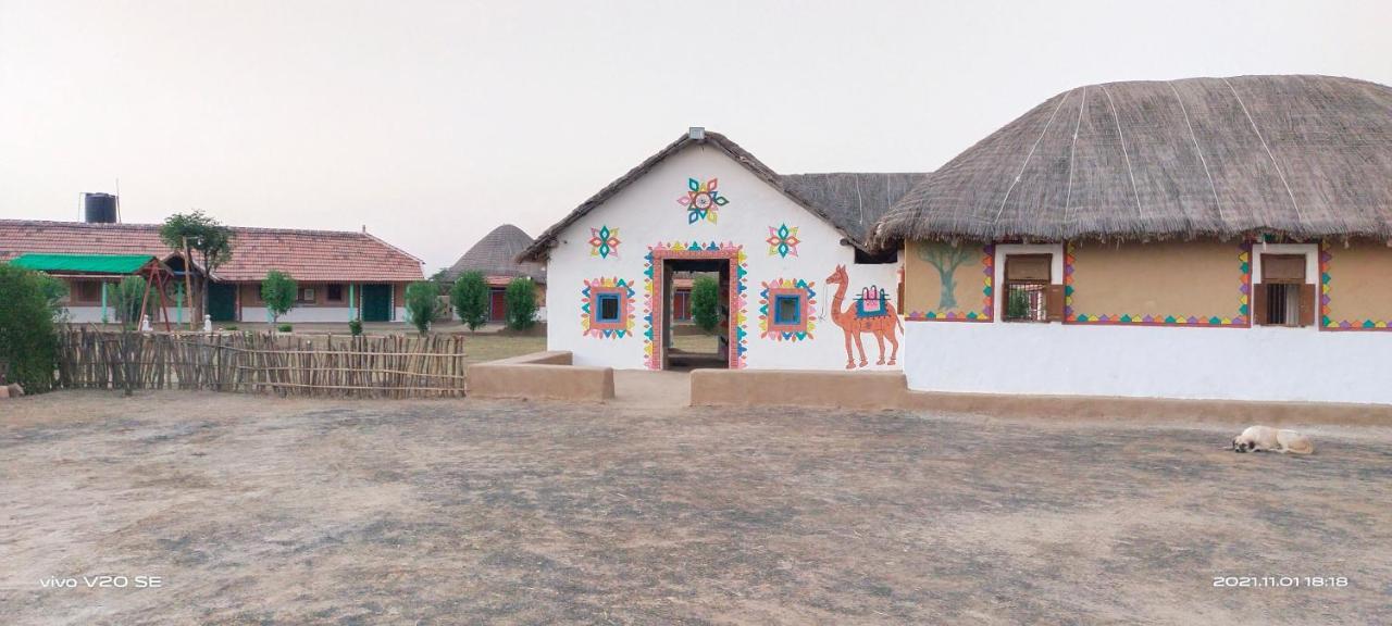 Rann Visamo Resort Bherandiala ภายนอก รูปภาพ