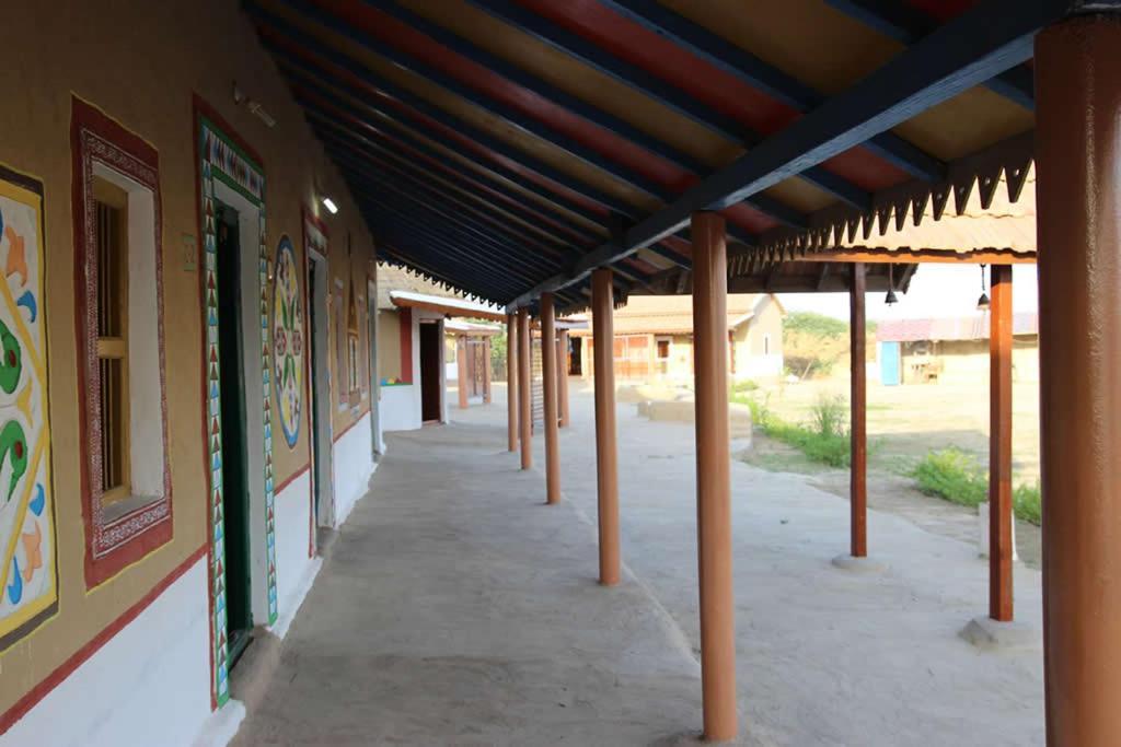 Rann Visamo Resort Bherandiala ภายนอก รูปภาพ